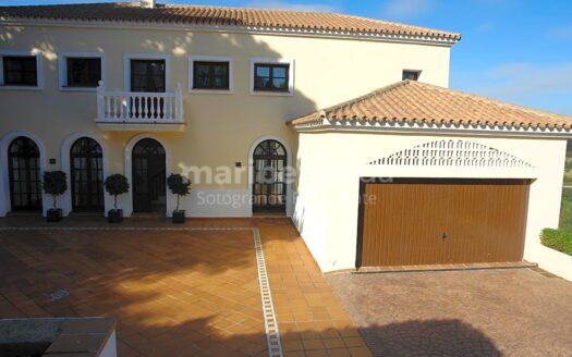 Casa / Chalet en venta en Sotogrande de 450 m2