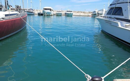 Atraque en el Puerto Deportivo de Sotogrande