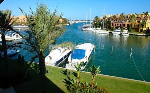 Apartamento en alquiler en Sotogrande de 115 m2